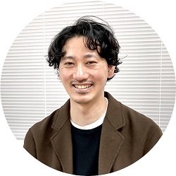 コクヨ株式会社ステーショナリー事業本部 文具本部 文具開発部 開発第3グループ  藤谷慎吾　04kme6-1.jpg