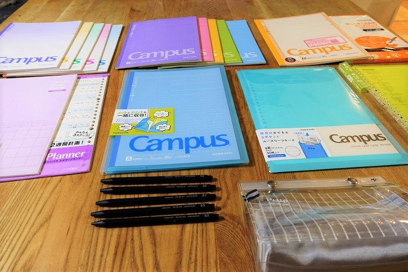 中学校の教育指導要領改訂実施 ガラッと変わる学びと必要な文具 コクヨ ステーショナリー